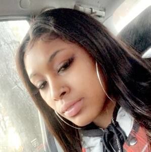 Meet your Posher, Ana